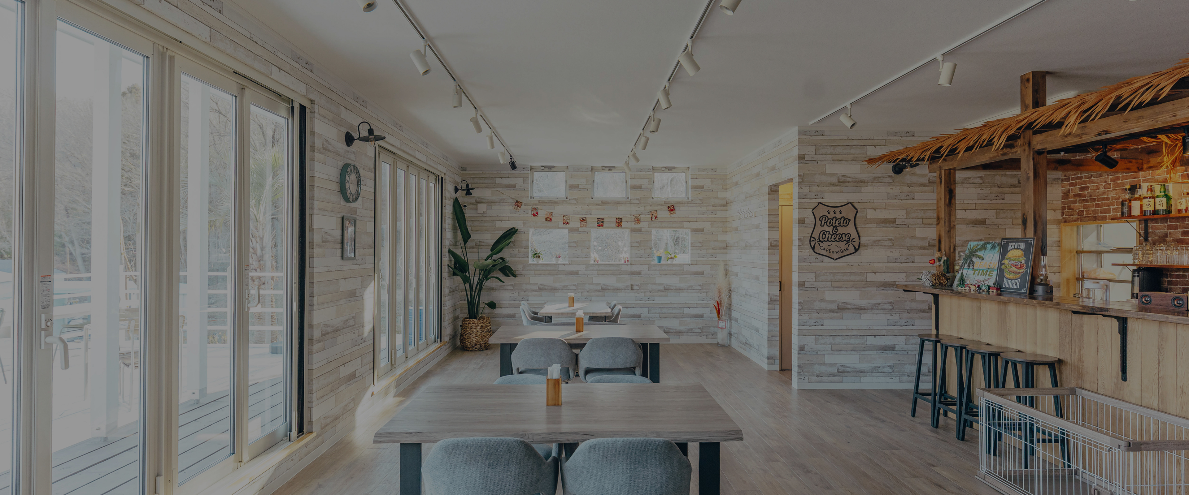 Cafe&Bar
